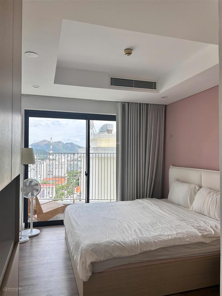 Cho thuê căn hộ gold coast 2 phòng ngủ
