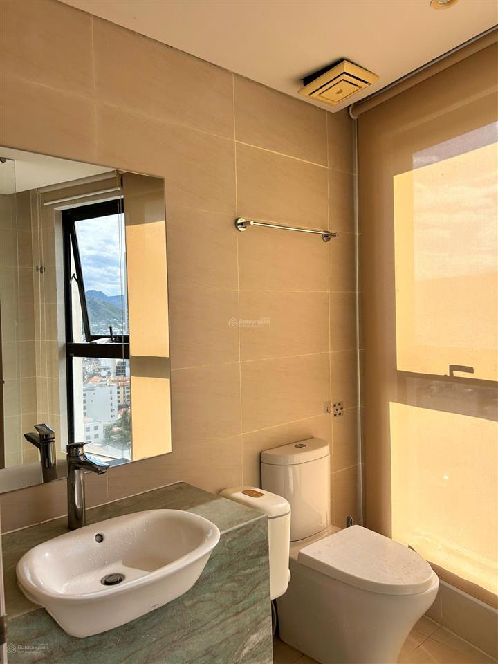 Cho thuê căn hộ gold coast 2 phòng ngủ