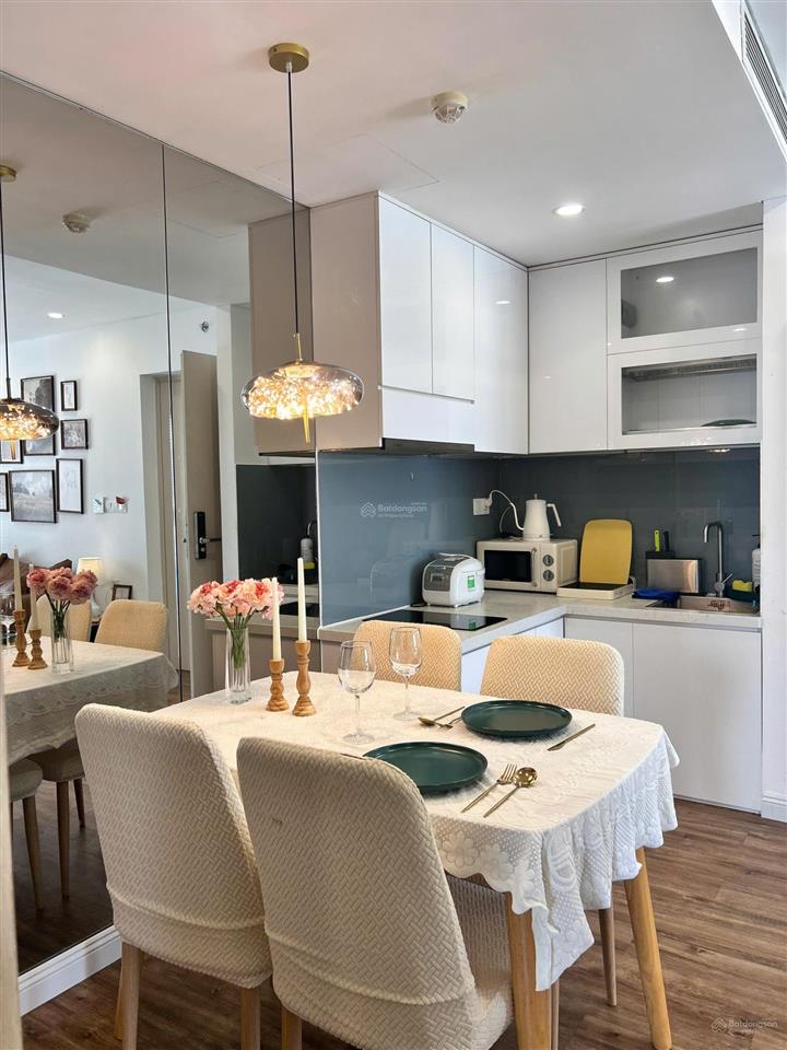 Cho thuê căn hộ gold coast 2 phòng ngủ