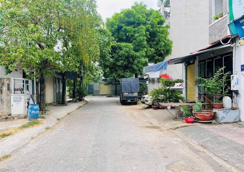 Nhà 105m2 tại lê văn lương, nhơn đức, nhà bè, 3,1 tỷ sổ hồng riêng hẻm xe hơi