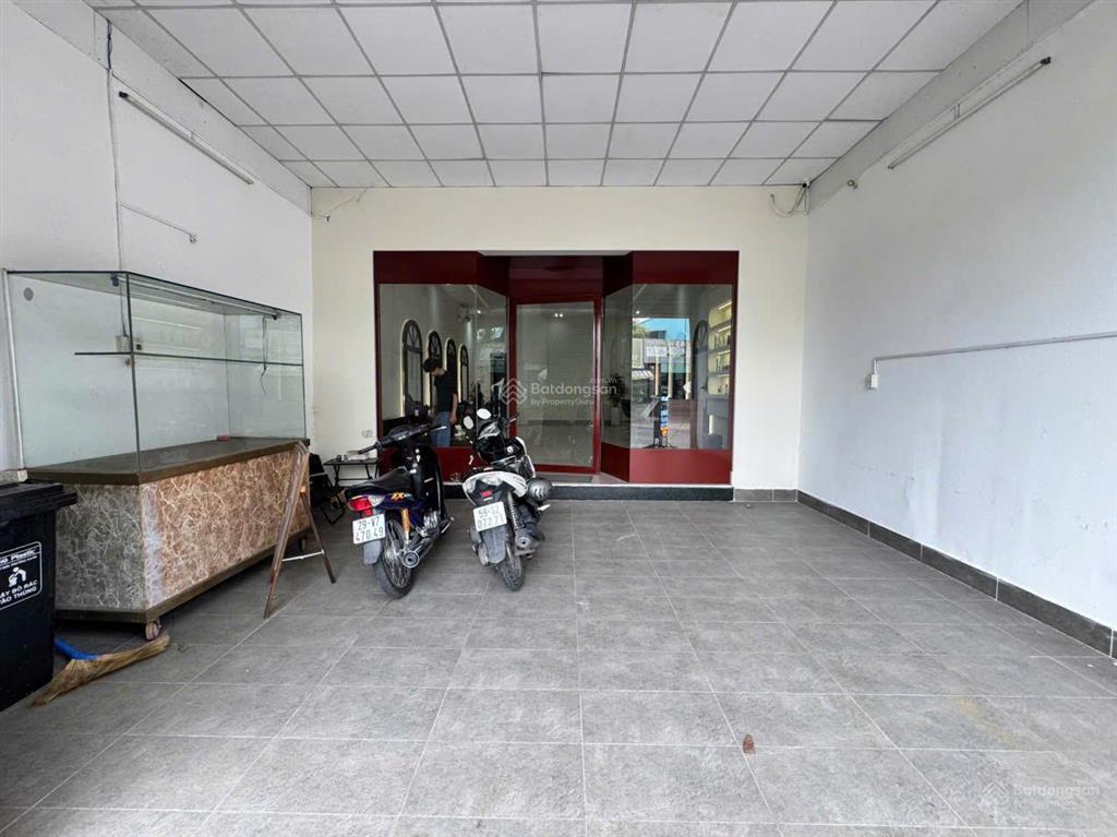 Cho thuê nhà mặt tiền kinh doanh, dtsd 140m2 linh xuân thủ đức