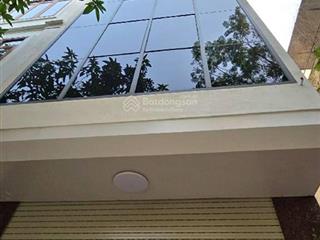 Chính chủ bán nhà phân lô vỉ hè.50m 7 tầng.thang máy.kinh doanh phân lô vỉa hè  7 tầng thang máy