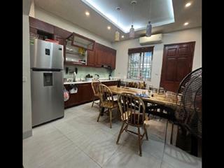 Bán gấp kđt xa la 50m2, 5 tầng phân lô gara ô tô ô tô vào nhà nhà đẹp, full nội thất