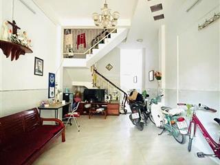 Về quê nên cần bán nhà gần chợ cầu đồng giáp gv đường xe hơi thông