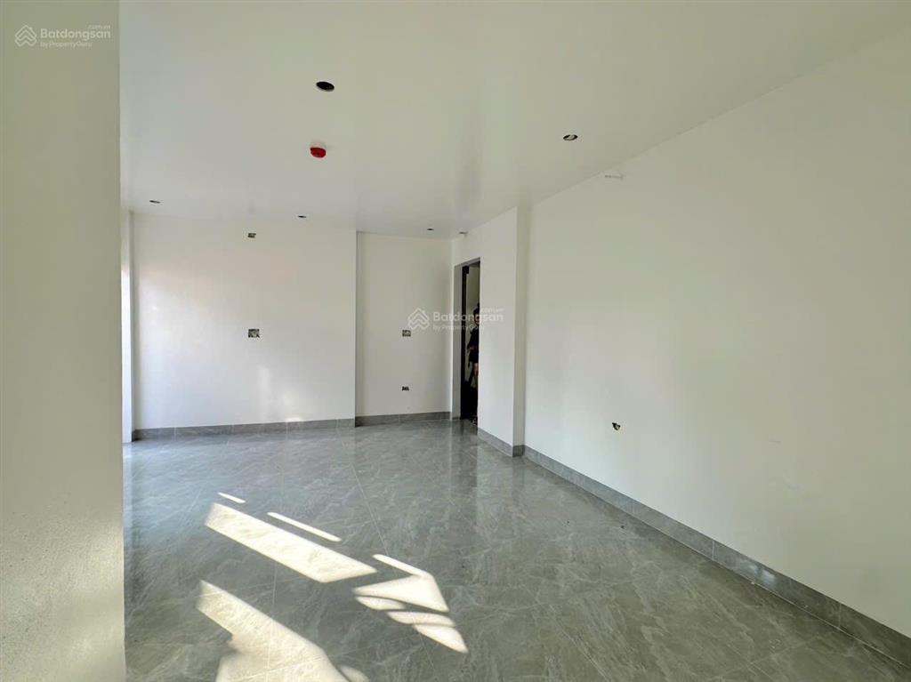 Đập hộp ccmn 20/10 vào ở được, full đồ ban công thoáng giá từ 4tr86tr