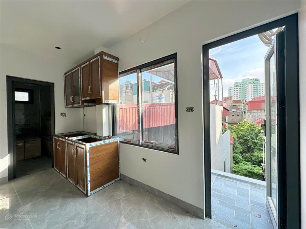 Đập hộp ccmn 20/10 vào ở được, full đồ ban công thoáng giá từ 4tr86tr