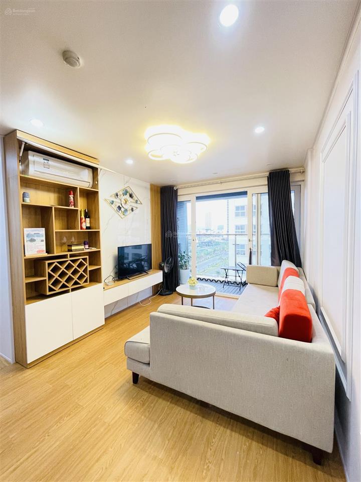 Cần bán nhanh căn hộ 3 pn view biển trung tâm khu du lịch bãi cháy hạ long. đã đầy đủ nội thất.