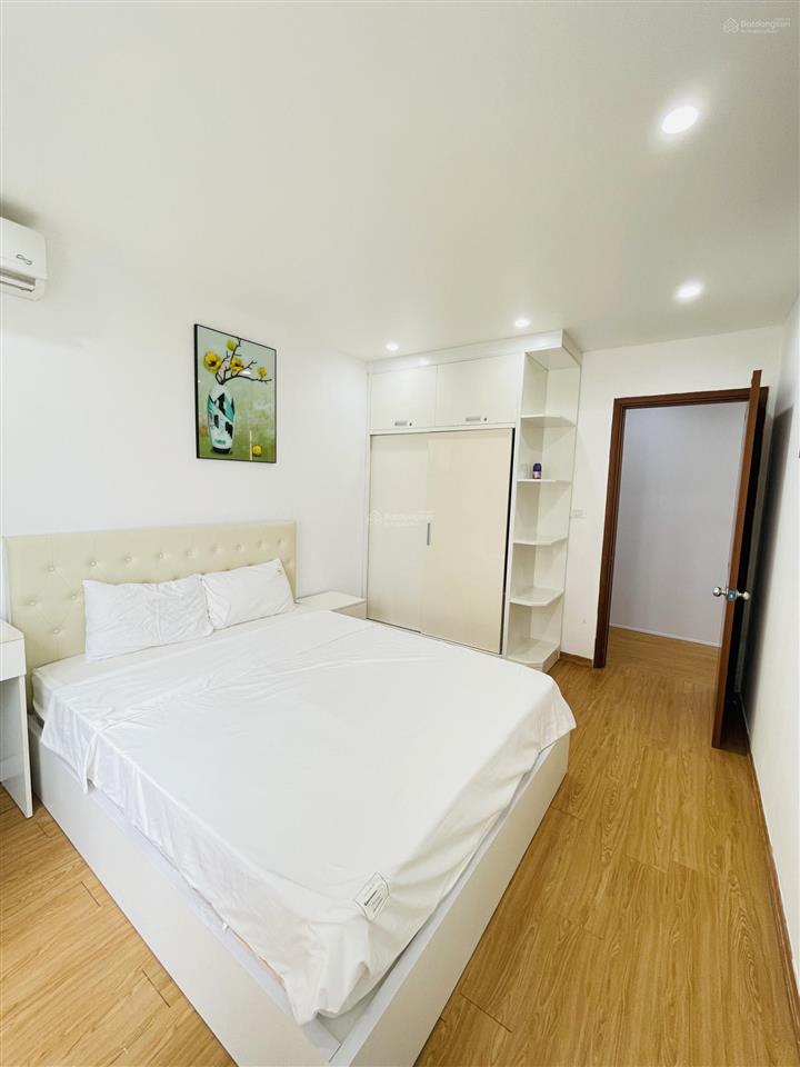 Cần bán nhanh căn hộ 3 pn view biển trung tâm khu du lịch bãi cháy hạ long. đã đầy đủ nội thất.