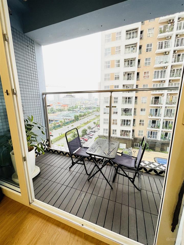 Cần bán nhanh căn hộ 3 pn view biển trung tâm khu du lịch bãi cháy hạ long. đã đầy đủ nội thất.