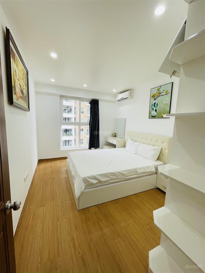Cần bán nhanh căn hộ 3 pn view biển trung tâm khu du lịch bãi cháy hạ long. đã đầy đủ nội thất.