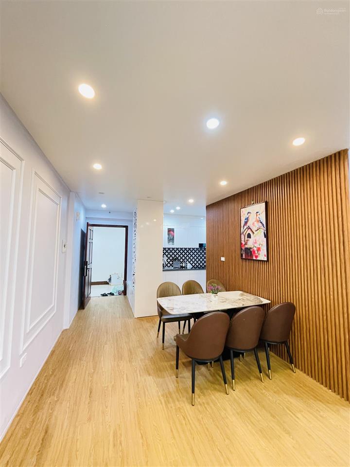 Cần bán nhanh căn hộ 3 pn view biển trung tâm khu du lịch bãi cháy hạ long. đã đầy đủ nội thất.