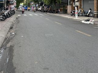 Bán nhà mt tạ quang bửu 70m2, p5, q8