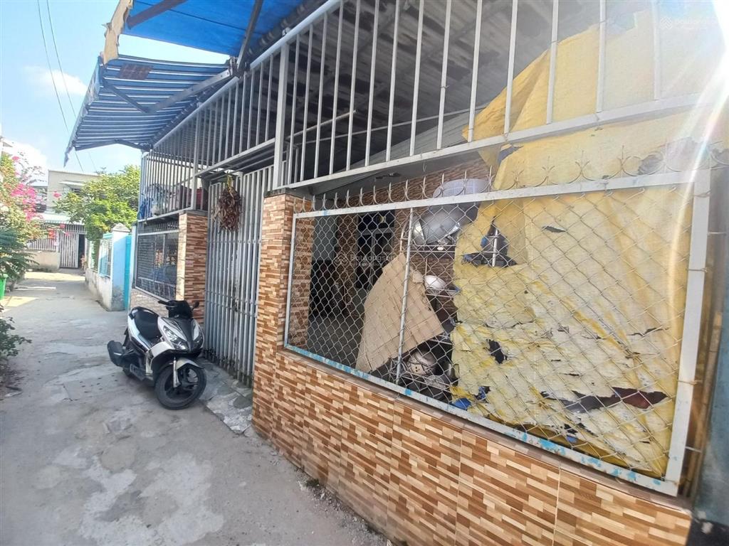 Nhà hẻm 1 sẹc nguyễn duy trinh, sát trường chợ, mặt tiền nhà 7,5m giá chỉ 3,3 tỷ