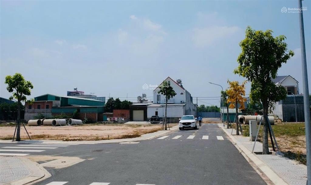 Chú em kẹt tiền bán 80m2 kdc đại phú  mt đường trần đại nghĩa, gần cụm kcn lê minh xuân bán gấp.