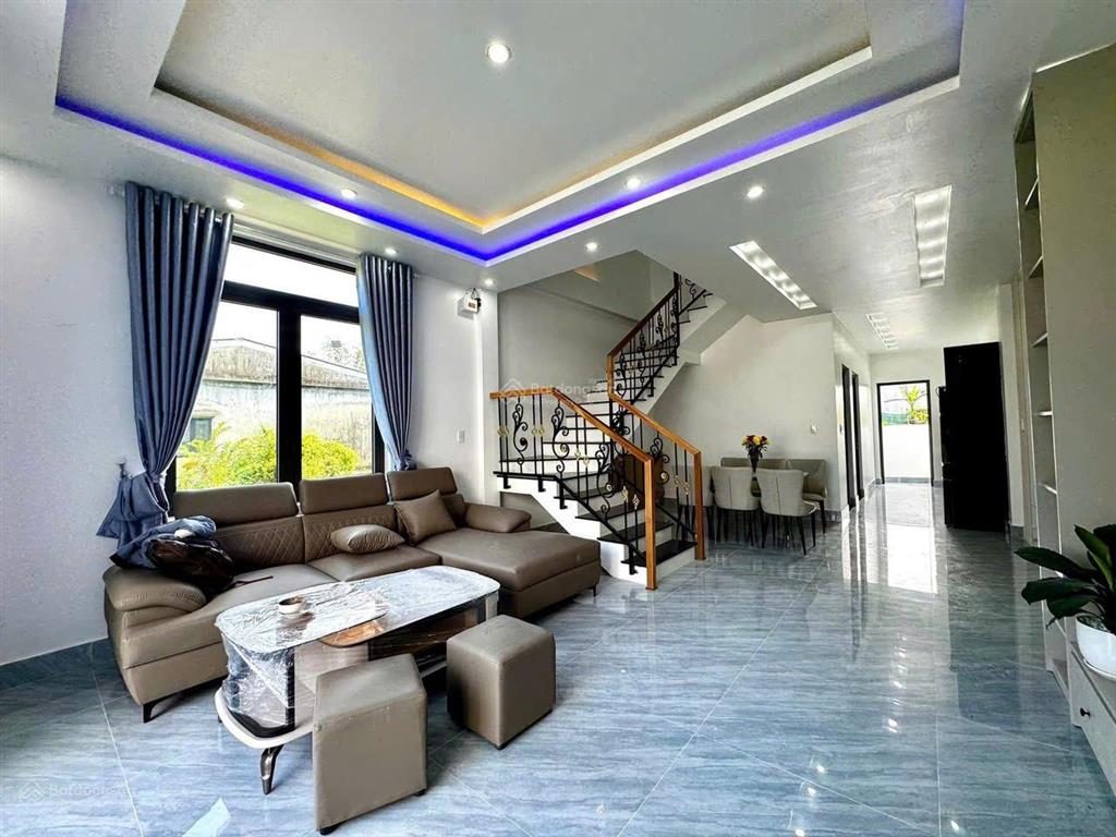 Chính chủ cần bán gấp nhà riêng giá rẻ 3 tầng103m2 phú thượng huế 4pn,4wc