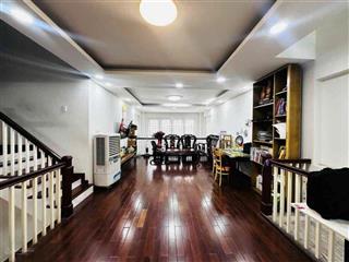 Nhà bán 5 tầng, hẻm 6m, gần mặt tiền nguyễn gia trí d2, bình thạnh, 4.5x15m, giá 22 tỷ.