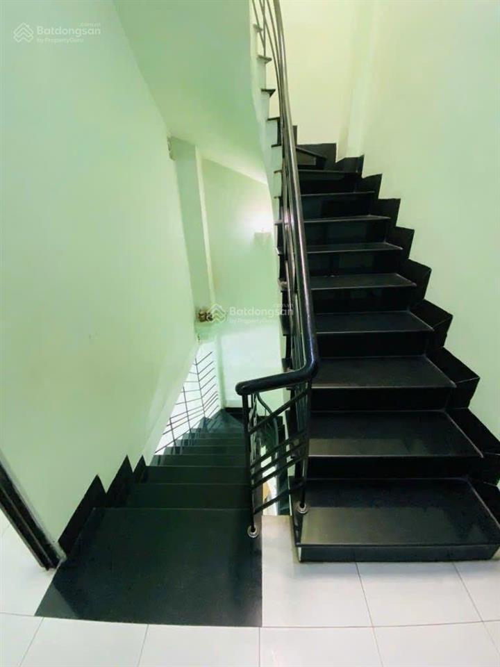 Nhà bán đường phạm văn hai, tân bình, 3 tầng, 4.2x10m, giá chỉ 7.x tỷ