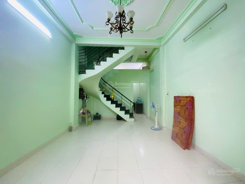 Nhà bán đường phạm văn hai, tân bình, 3 tầng, 4.2x10m, giá chỉ 7.x tỷ