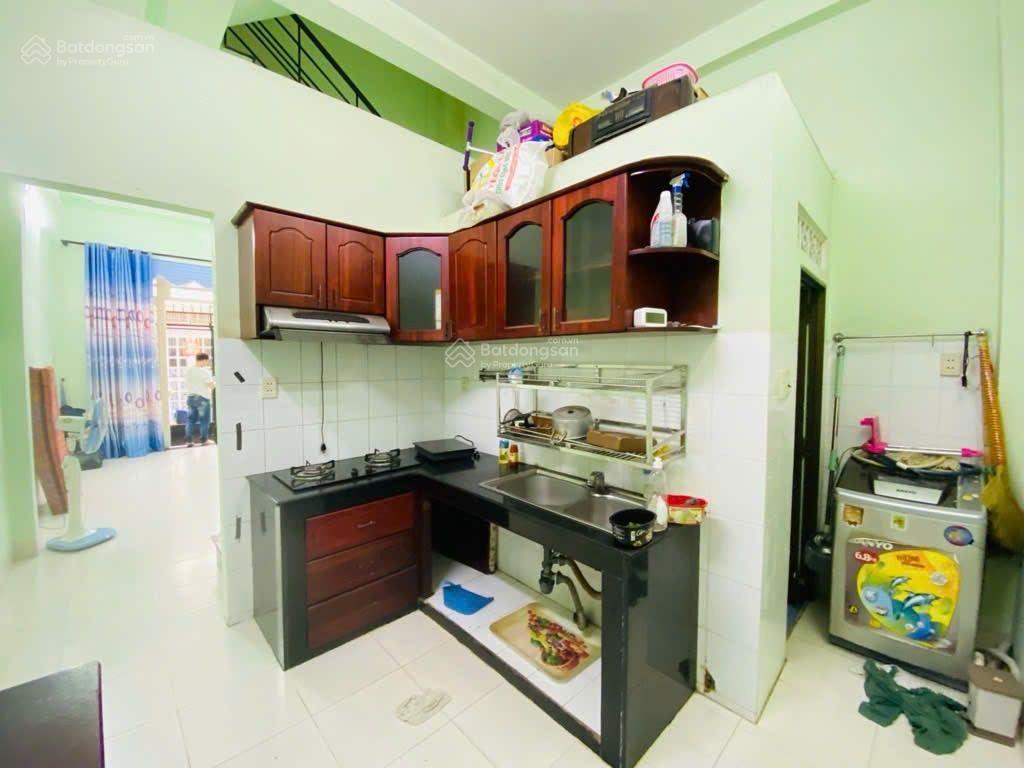 Nhà bán đường phạm văn hai, tân bình, 3 tầng, 4.2x10m, giá chỉ 7.x tỷ