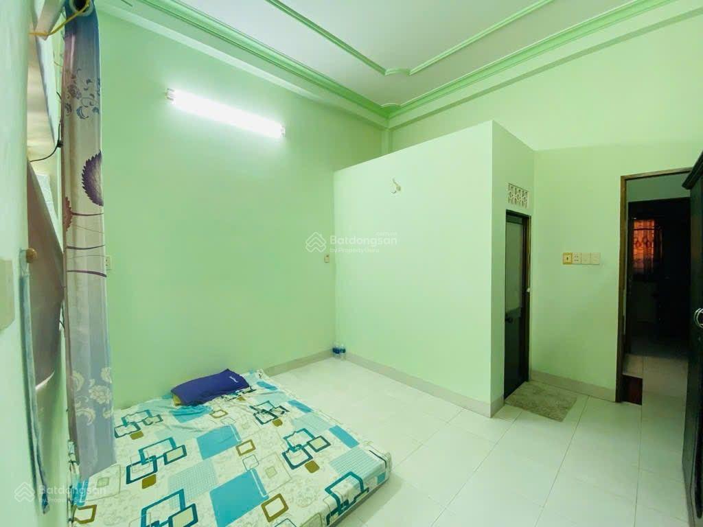 Nhà bán đường phạm văn hai, tân bình, 3 tầng, 4.2x10m, giá chỉ 7.x tỷ