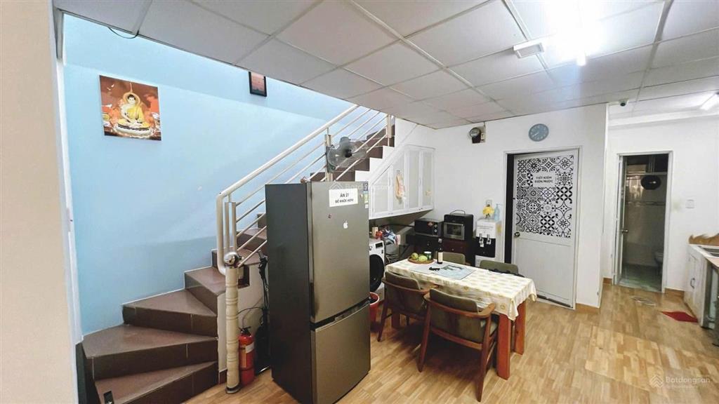 Nhà 80m2  2 tầng đúc  gần mặt tiền  nơ trang long, bình thạnh