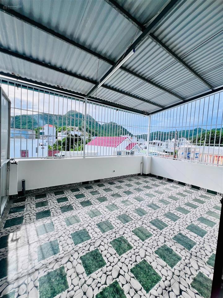 Cho thuê căn hộ thân nhân trung  hòn sện  bắc nha trang