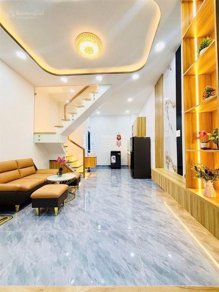 Nhà đẹp  2 tầng  sát bên hẻm xe tải  trung tâm quận 6  gần 25m²  hơn 3 tỷ