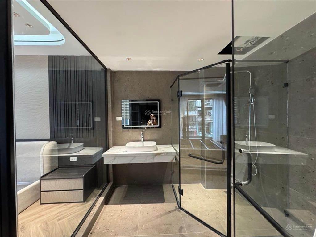 Bán gấp căn góc vip sài đồng giá 15.5 tỷ còn thương lượng.