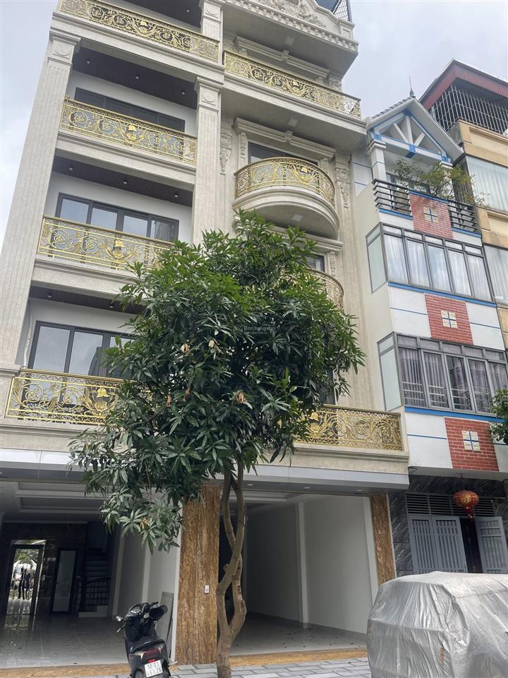 Siêu phẩm nguyễn thời trung vỉa hè, thang máy, khu dân trí cao  giá chào 18.x t/ỷ
