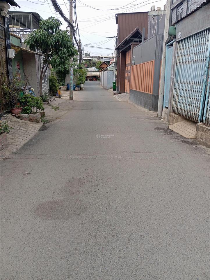 Bán nhà đường số 11 phường trường thọ  cạnh cảng phúc long  dt 130m2  giá 75triệu/ m2