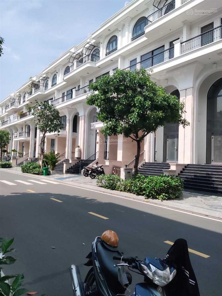 Nhà mặt tiền kinh doanh trong khu đô thị vạn phúc cty  phường hiệp bình  ( 154 m2) dt 7 x 22