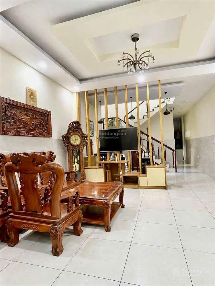Bán nhà sát gigamall  100m2  ngang 5  hxh thông  khu nhiều khách tìm