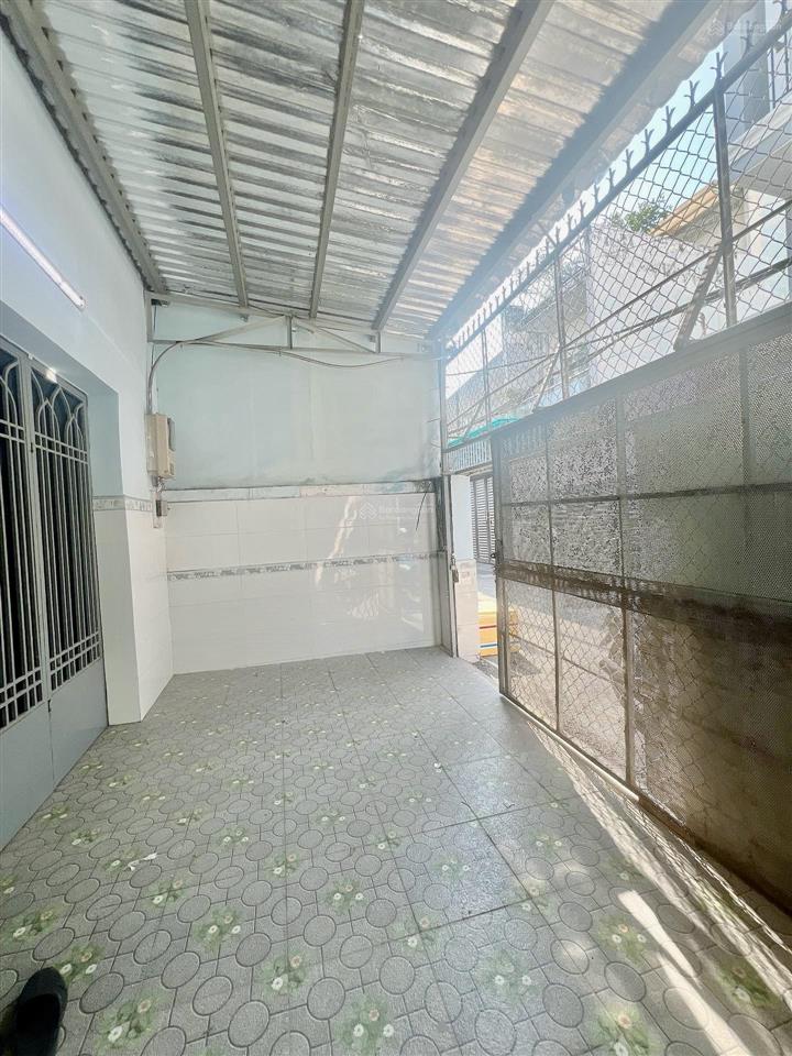Ngay cầu ông dầu  gấp bán  giảm mạnh 1.2 tỷ còn 8,98tỷ  102m2  hxh gần vạn phúc city