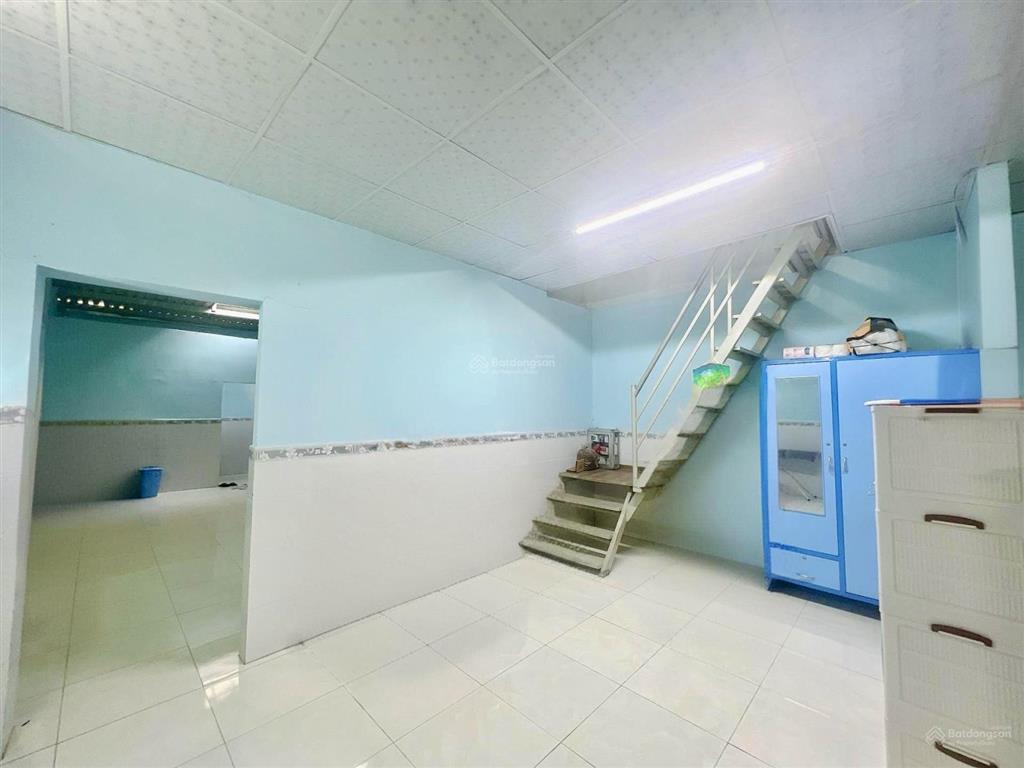 Ngay cầu ông dầu  gấp bán  giảm mạnh 1.2 tỷ còn 8,98tỷ  102m2  hxh gần vạn phúc city