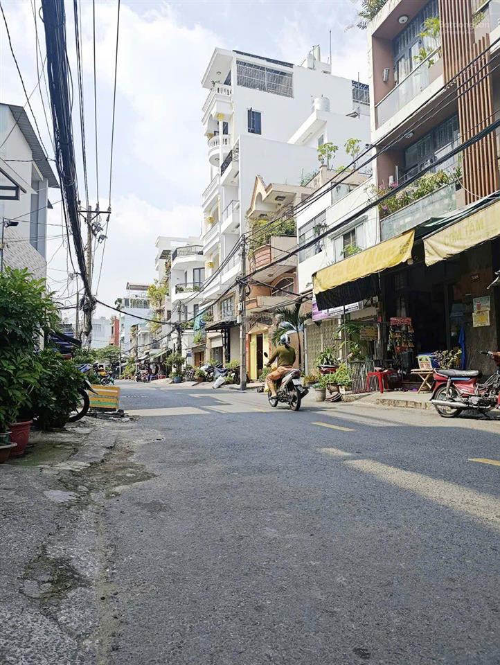 Bán nhà mặt tiền ba đình quận 8  3 tầng, 5pn, 4,4x13 ( nở hậu 5.4m )  chỉ 7.9 tỷ