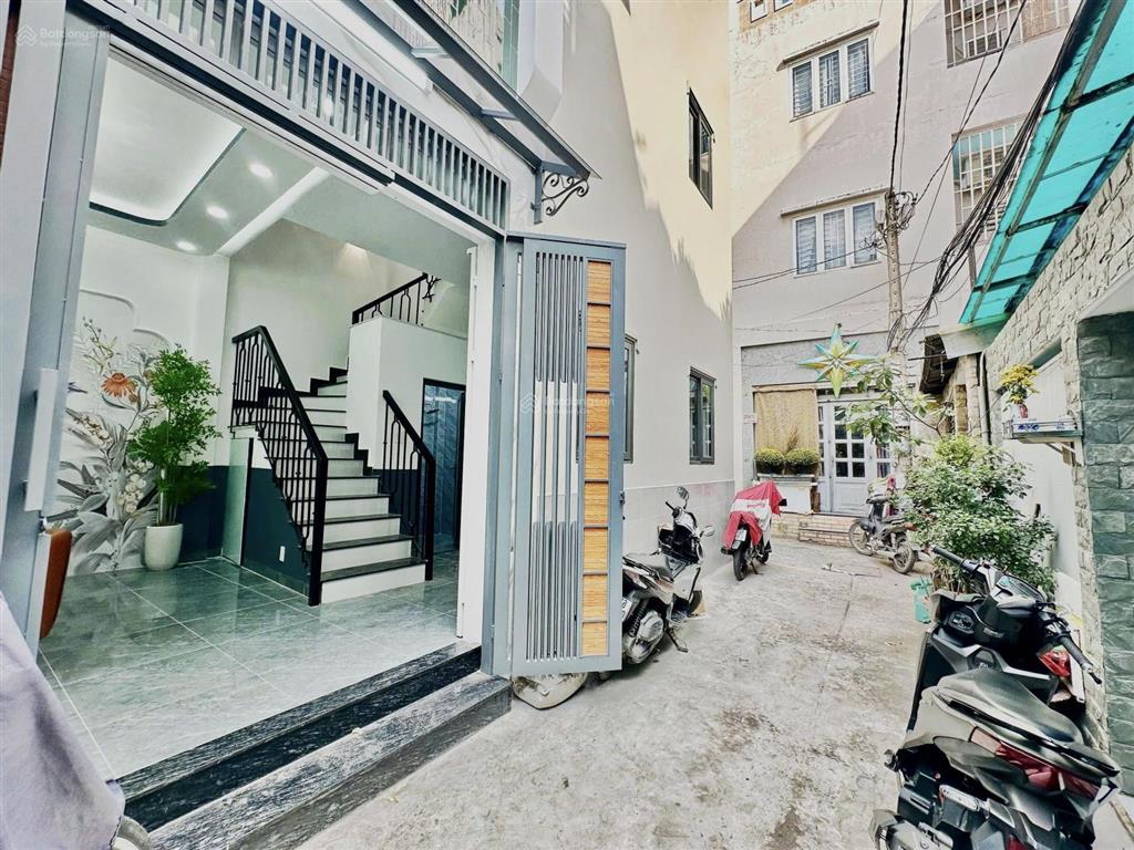 Bán căn góc 4 tầng gần mặt tiền dương bá trạc p. chánh hưng quận 8  chỉ 7.1 tỷ