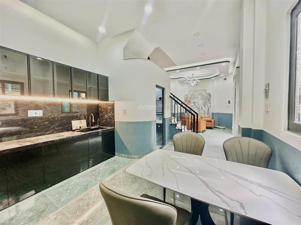 Bán căn góc 4 tầng gần mặt tiền dương bá trạc p. chánh hưng quận 8  chỉ 7.1 tỷ