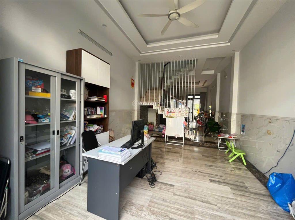 Nhà đẹp 3 tầng  xe hơi ngủ nhà  80m²  tam bình, thủ đức  nhỉnh 7 tỷ xíu