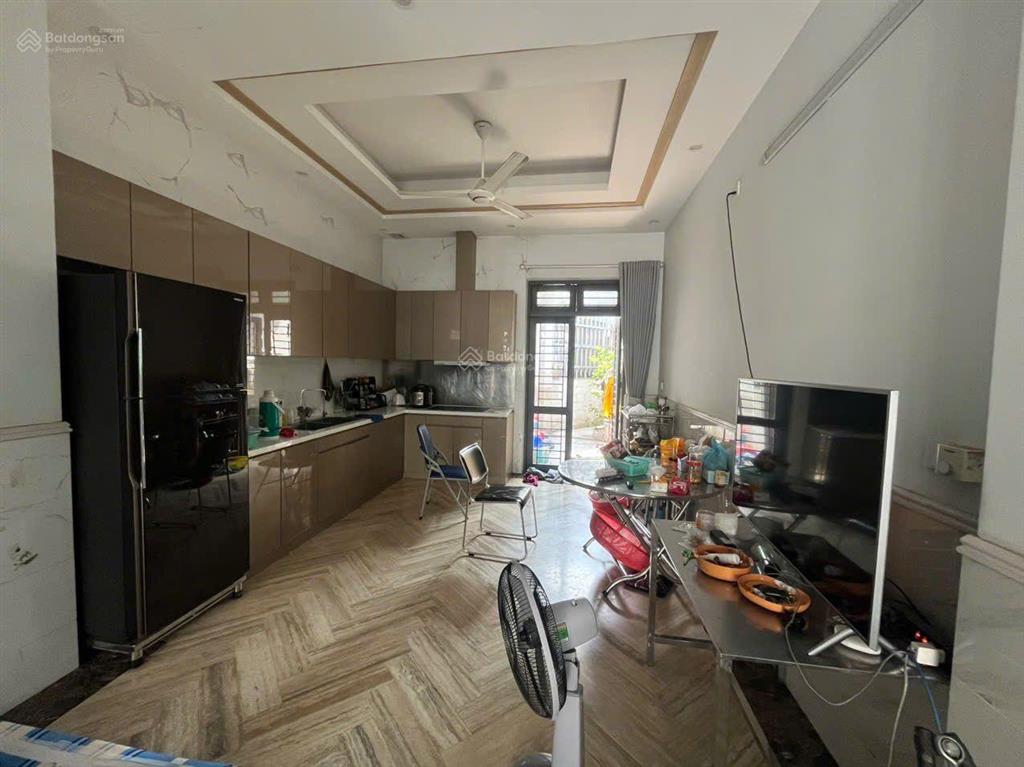 Nhà đẹp 3 tầng  xe hơi ngủ nhà  80m²  tam bình, thủ đức  nhỉnh 7 tỷ xíu