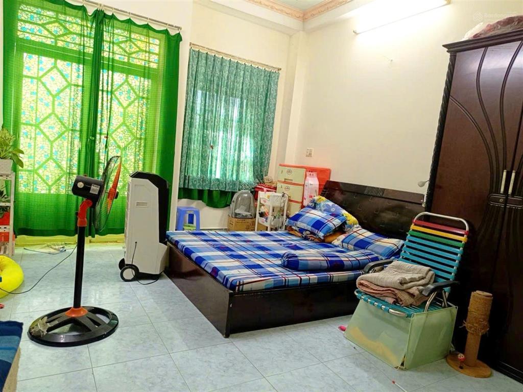 Nhà 4 tầng mặt tiền kdc bình hưng sát bến xe quận 8  vừa ở vừa kinh doanh  chỉ 10 tỷ tl