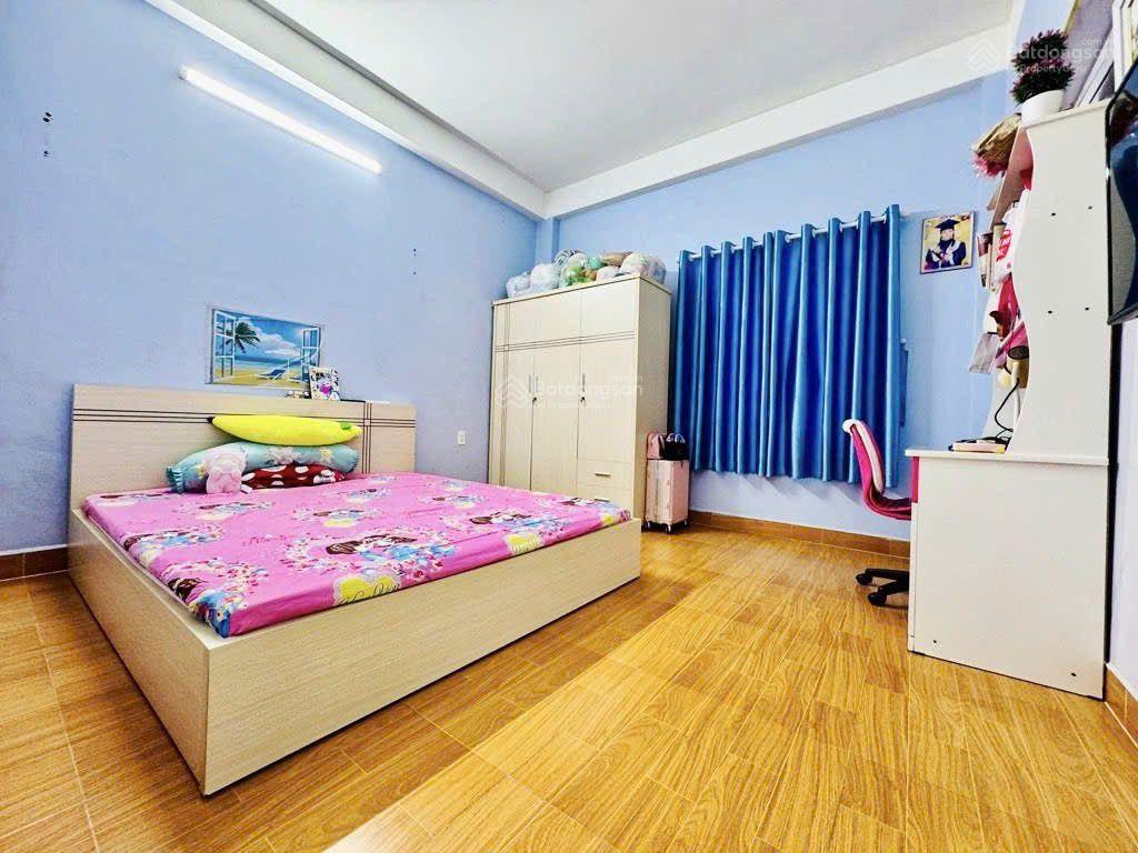 Bán nhà mặt tiền kdc phú lợi quận 8  4 tầng btct  4x24  mt đường 10m  hoàn công đủ  chỉ 7.x tỷ