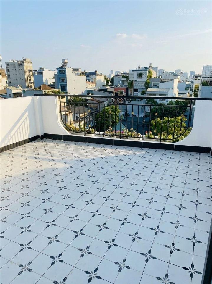 Bán nhà trung tâm quận 8  mới 4 tầng  5pn  căn góc 2mt  nội thất cao cấp  chỉ 5 tỷ hơn