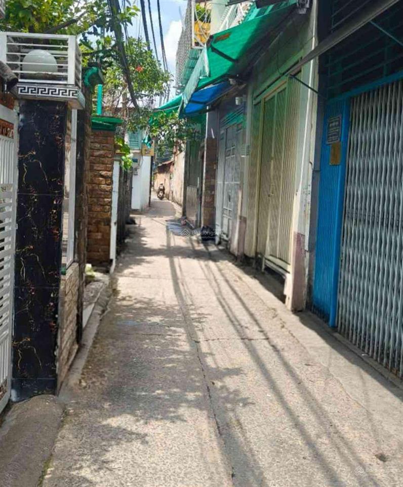 5 tỷ hơn  nhà 4 tầng  50m  gần aeon tạ quang bửu  nhà mới ở ngay