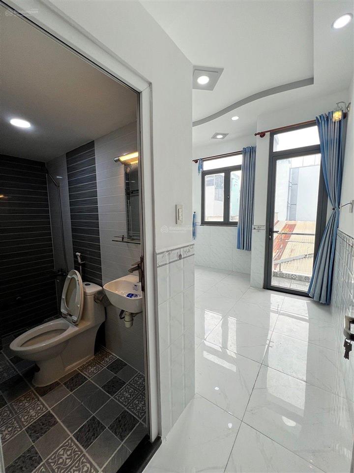 Nhà mới khu phân lô phú định quận 8 4 tầng thoáng đẹp chỉ 4,53 tỷ tl
