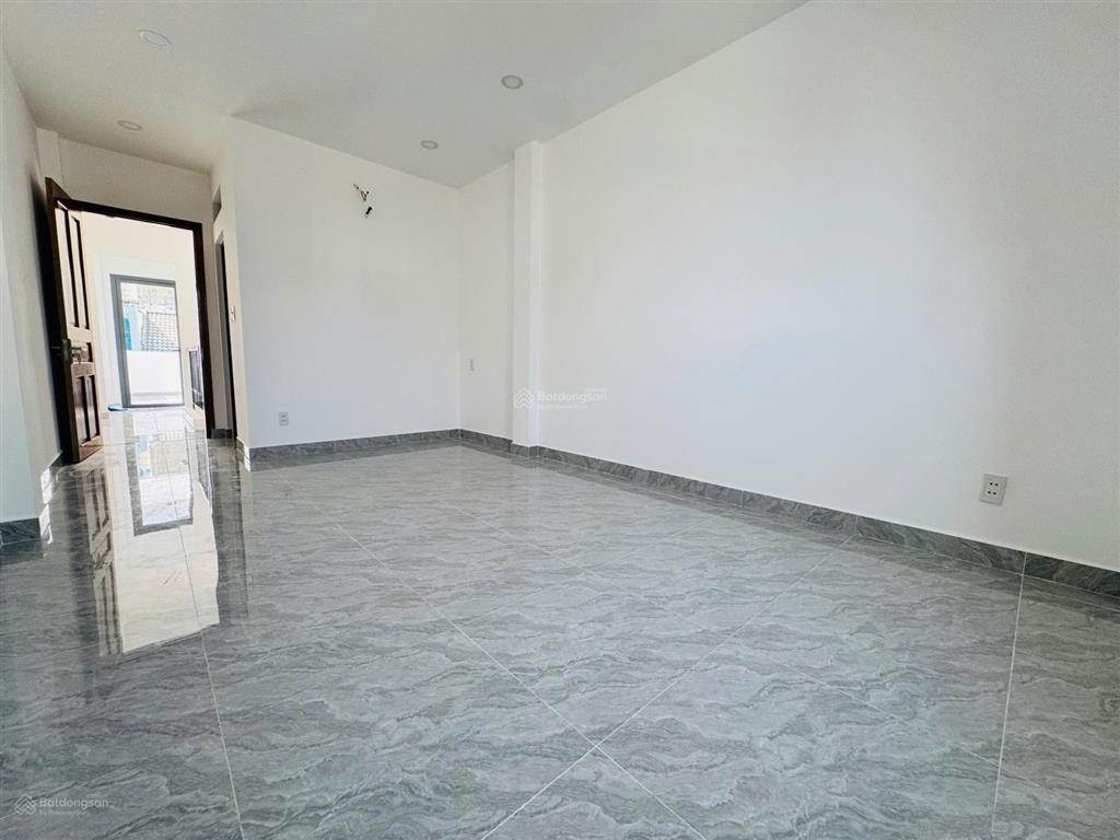 Nhà mới 5 tầng  hẻm xe tải 6m thông  64m2  dương bá trạc quận 8  sát cầu nguyễn văn cừ  9.x tỷ