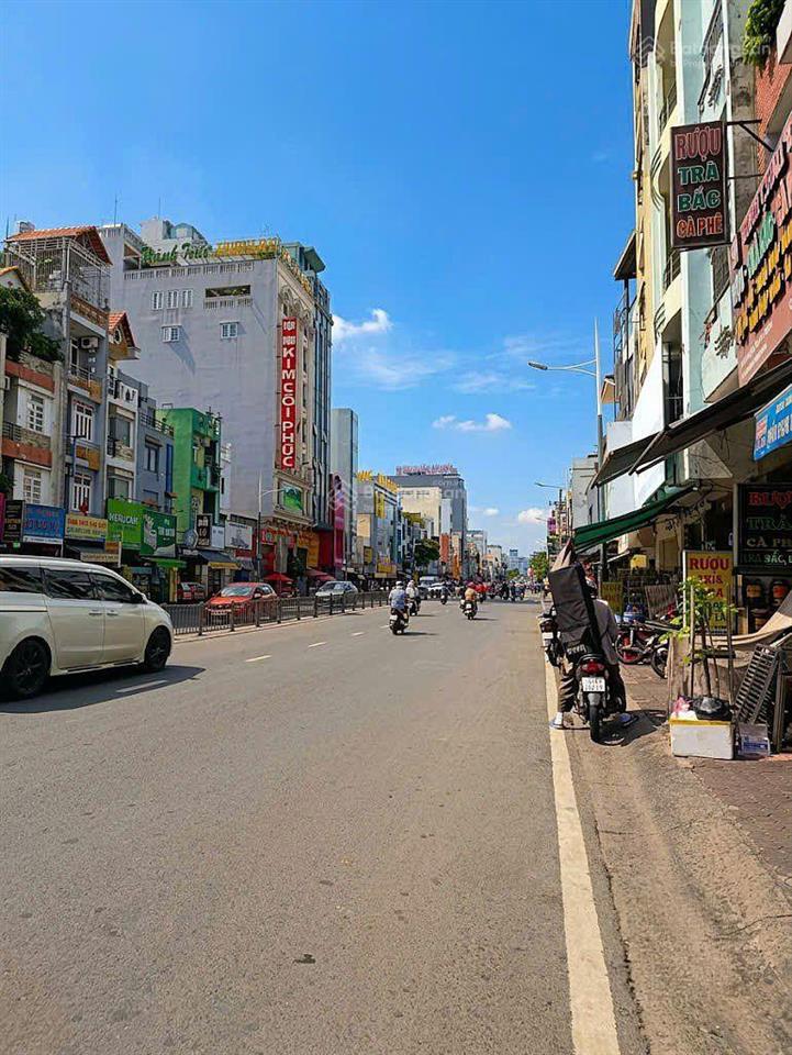 Nhà mới 5 tầng  hẻm xe tải 6m thông  64m2  dương bá trạc quận 8  sát cầu nguyễn văn cừ  9.x tỷ