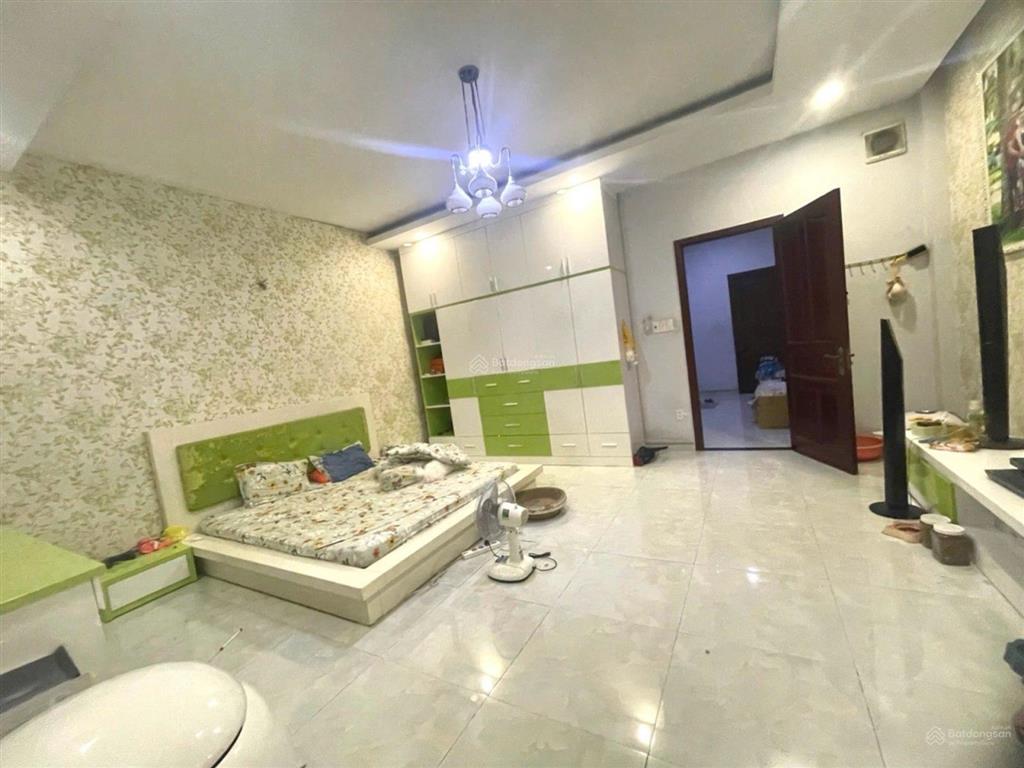 Chủ gấp bán  giảm 600 triệu  gần cầu chà và quận 8  4 tầng  118m2  sát mặt tiền  chỉ 7 tỷ hơn