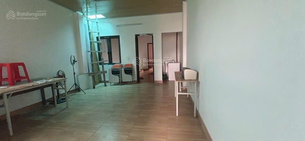 Bán nhà 74 m sát thị trấn sóc sơn ô tô đỗ trước cửa