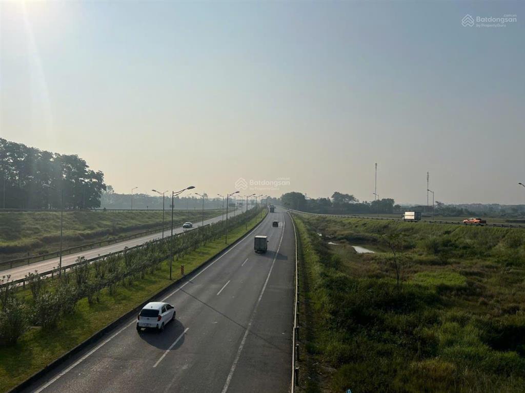 Hàng hiếm 100 m yên tàng  đa phúc đường thông ô tô tránh phóng vèo vèo sát vành đai 4