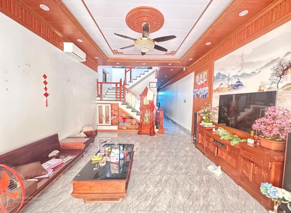 Nhà đẹp 260 m sẵn ở tại hương đình  mai đình sát cạnh tuyến đường võ nguyên giáp